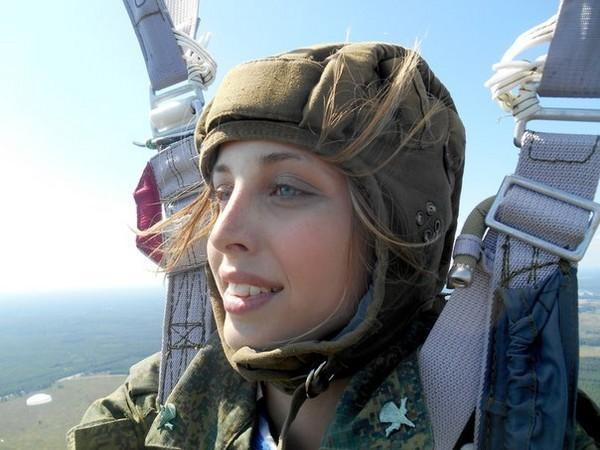 俄羅斯24歲空降女兵 俄羅斯24歲空降女兵