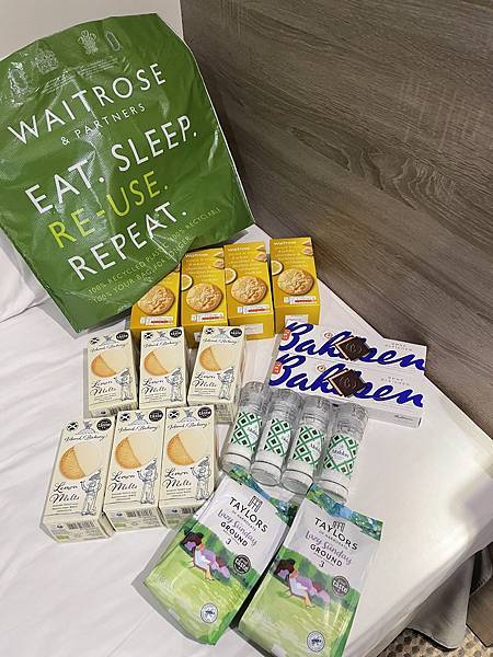 【UK】英國倫敦超市必買伴手禮跟零食，買到剁手手！Waitr