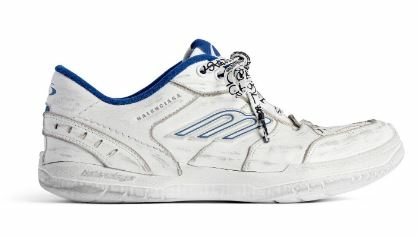 バレンシアガ「リメイク スポーツ」ハンプトンズ ハイテックス