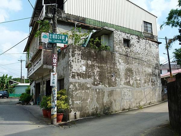 0070高雄市鳥松區坔埔路