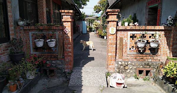 2644台中市神岡區田中間豬室繪社