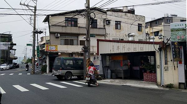 2690台中市外埔區五路來半斤小吃店.jpg