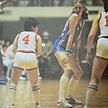 1983-082-瓊斯杯南北應戰-山本千賀與妮珊.jpg