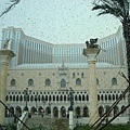 雨中威尼斯人酒店