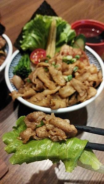 彰化美食| 宮本武丼直火燒肉丼-彰化中山店，肉肉控的最愛，肉