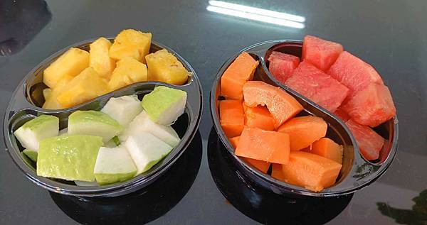 嘉義民雄美食|果又果-果汁、鮮切水果 。現切水果盤有 2 種