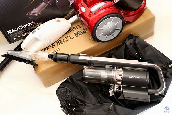 車用無線吸塵器推薦開箱評測評價bmxmao Mao Clean M1最強無線車用吸塵器吸吹兩用 原bmxrobot 吸塵吹氣鋰電池充電附收納袋汽車 專用配件愛車族或居家第二支吸塵器
