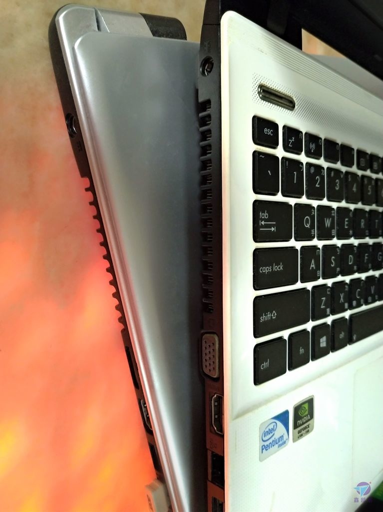 ThrottleStop筆電CPU變慢恢復速度與超頻教學懶人包 神秘的BD PROCHOT 0.8 GHz 0.78 GHz 0.79 GHz