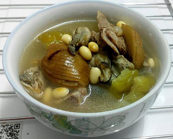 苦瓜蠔豉黃豆排骨湯.jpg