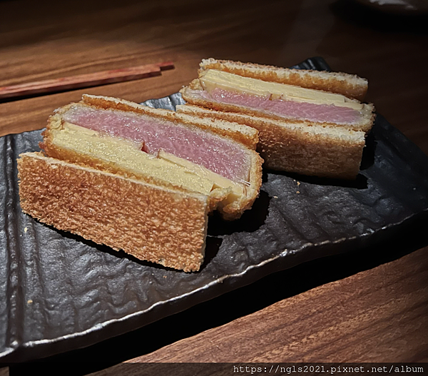 英雄塚 深夜食堂 深夜美食 宵夜美食 台北宵夜 台北美食 台北美食推薦 台北酒吧 台北隱藏美食 台北隱藏酒吧 台北日式料理 台北日式料理推薦 深夜酒吧 台北深夜美食 台北無菜單料理 信義區酒吧 信義區美食