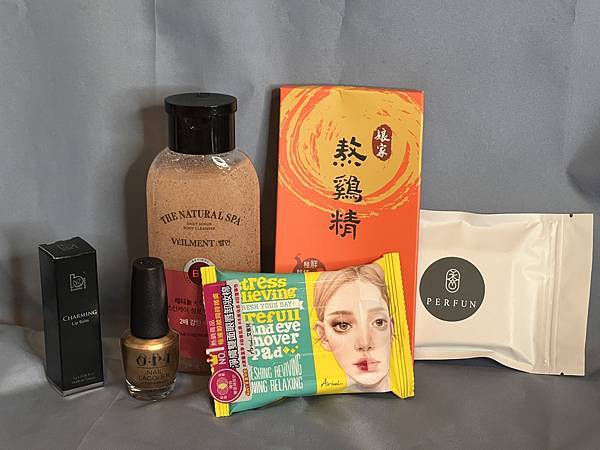 🌸 butybox美妝盛典:12月限定盒暖心登場! 🌸 butybox美妝盛典:12月限定盒暖心登場!