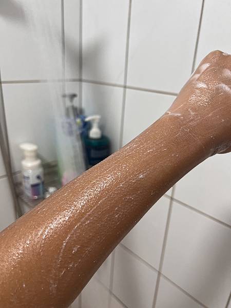 VEILMENT蓓蔓-ON THE BODY SPA賦活沐浴露-黑玫瑰以色列死海鹽 (體驗組200ml) VEILMENT蓓蔓-ON THE BODY SPA賦活沐浴露-黑玫瑰以色列死海鹽 (體驗組200ml)