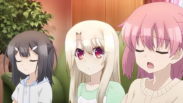 [KNA][Fate_Kaleid_Liner_2wei_Herz!][03][1280x720][x264_AAC][BIG5].mp4_20150808_225559.540