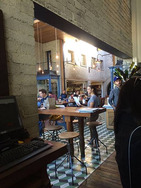 2015-11-22 09.56.04 2015-11-22 09.56.04