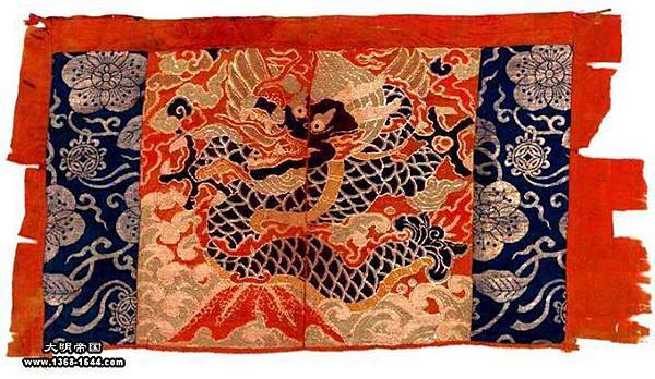 明朝官服飛魚服&飛魚袍/黃馬褂-清代皇帝對特別恩寵之人有時賞 明朝官服飛魚服&飛魚袍/黃馬褂-清代皇帝對特別恩寵之人有時賞