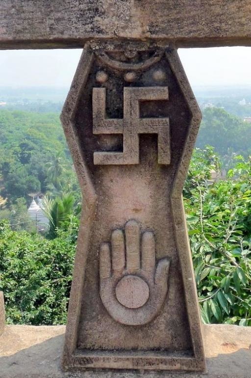 卍字 左旋或右旋 佛家信仰的標誌 歌手因卐符被俄外交官打昏迷 姜朝鳳宗族 痞客邦 卍字 左旋或右旋 佛家信仰的標誌 歌手因卐符被俄外交官打昏迷 姜朝鳳宗族 痞客邦
