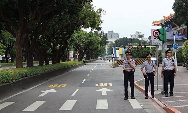 警察登門「查水表」走入歷史內政部廢除「家戶訪查」 /警察盤查