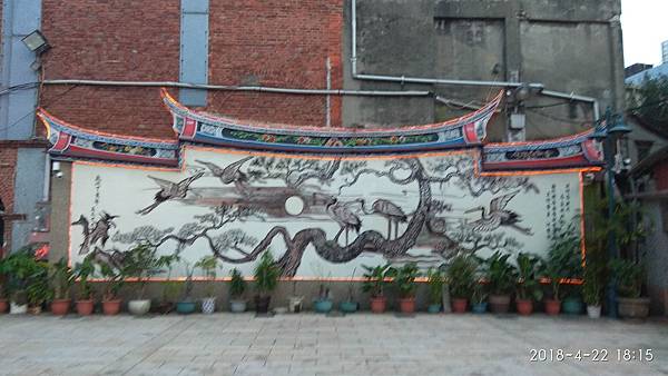 影壁牆也稱為照壁-古代很風行影壁牆,尤其是有錢人家講究多怕犯 影壁牆也稱為照壁-古代很風行影壁牆,尤其是有錢人家講究多怕犯