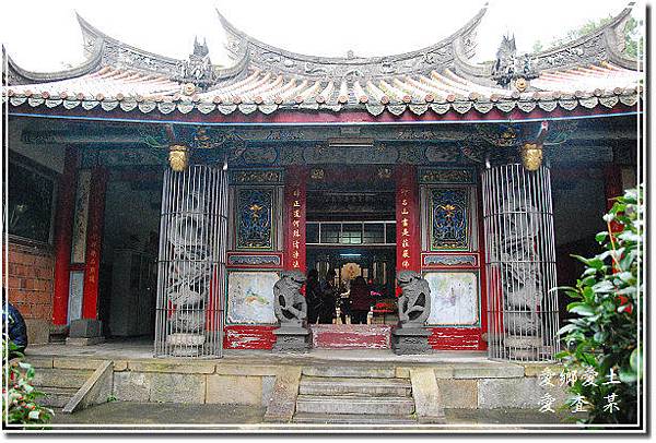 楊梅麟鳳宮-回善寺建於西元1900年-坐落於二重溪庄內-馬天 楊梅麟鳳宮-回善寺建於西元1900年-坐落於二重溪庄內-馬天