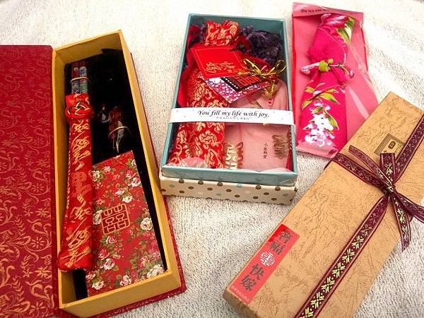 宋代婚配習俗/門當戶對/交換雙方八字、三代官階、財產資料,男 宋代婚配習俗/門當戶對/交換雙方八字、三代官階、財產資料,男