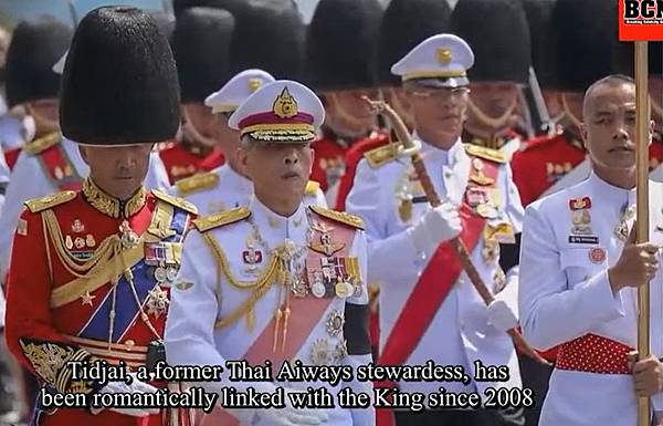 泰王/64歲的準泰王瓦吉拉隆-都幾歲了怎麽這麼8+9樣，根本