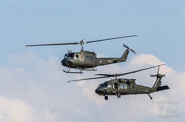 黑鷹直升機UH-60M/直升機撒錢+黑鷹直升機造價廿億，每年