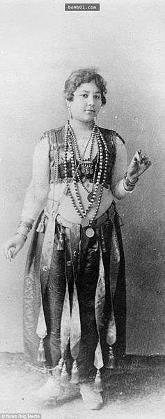 「原住民觀光」/1835年起直到1958年人類動物園(人類學 「原住民觀光」/1835年起直到1958年人類動物園(人類學