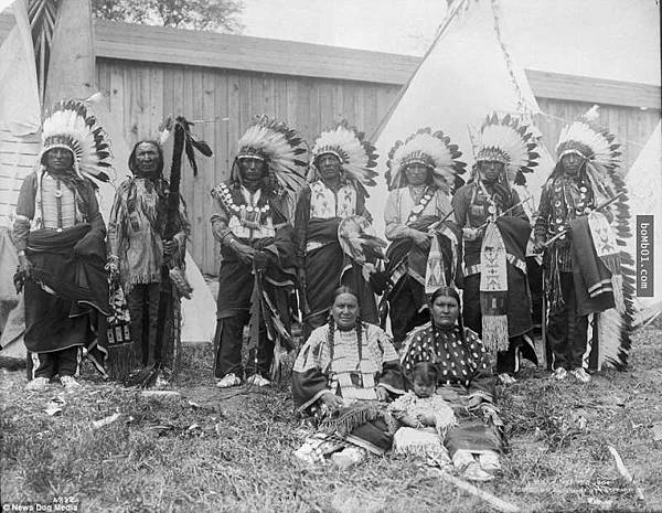 「原住民觀光」/1835年起直到1958年人類動物園(人類學 「原住民觀光」/1835年起直到1958年人類動物園(人類學