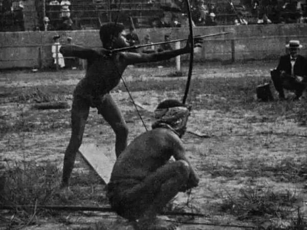 「原住民觀光」/1835年起直到1958年人類動物園(人類學 「原住民觀光」/1835年起直到1958年人類動物園(人類學