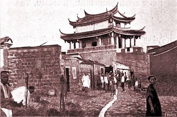 新竹州廳1925年/關西 第一戲院/新竹東門城,「新竹之心」 新竹州廳1925年/關西 第一戲院/新竹東門城,「新竹之心」