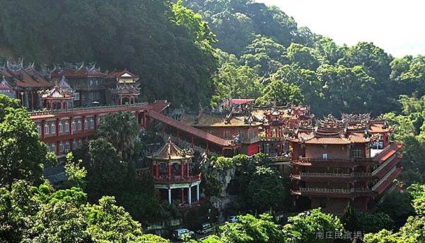 scenic-lion-mountain-2 (1)