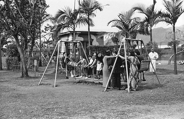 老照片/臺灣日日新報社原為落成於1908年的二層樓建築，19