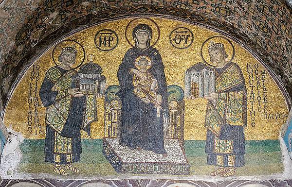 800px-Hagia_Sophia_Southwestern_entrance_mosaics_2