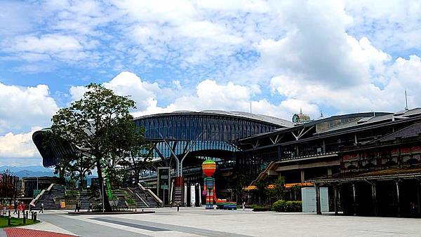 舊台中火車站-巴洛克風格建築-自1905年5月15日設站