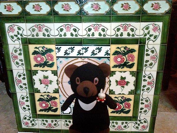 獅頭山萬佛庵主祀千手千眼觀世音菩薩-「獅山古剎」又分為前山與 獅頭山萬佛庵主祀千手千眼觀世音菩薩-「獅山古剎」又分為前山與