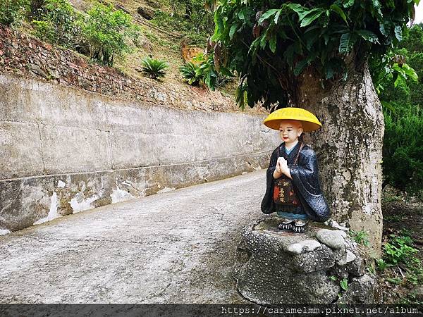 獅頭山萬佛庵主祀千手千眼觀世音菩薩-「獅山古剎」又分為前山與