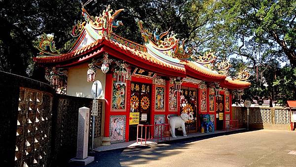 《明鄭北園別館遺址～台南古剎開元寺》開元寺即海會寺符合「伽藍