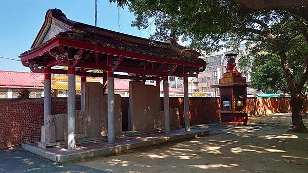 《明鄭北園別館遺址～台南古剎開元寺》開元寺即海會寺符合「伽藍