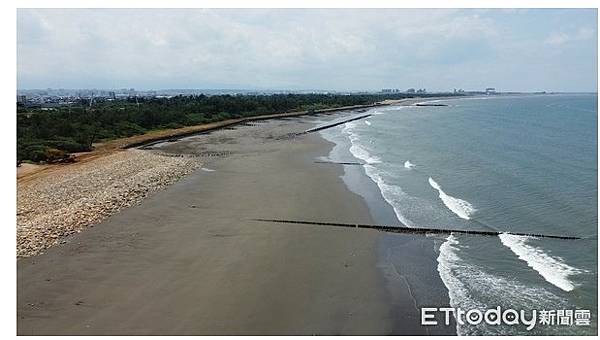 新竹縣新豐鄉海岸是「最毒海岸線」電弧爐的集塵灰，經採樣送驗，