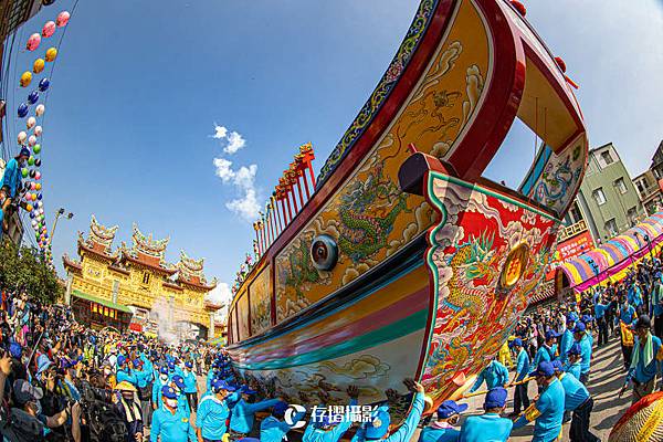 東港迎王平安祭典，東港人稱迎王-迎接代天巡狩的五位王爺神（千