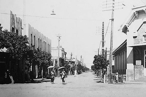 澎湖郵便局-建於明治二十八年(1895) 屋頂構造採用「兩坡