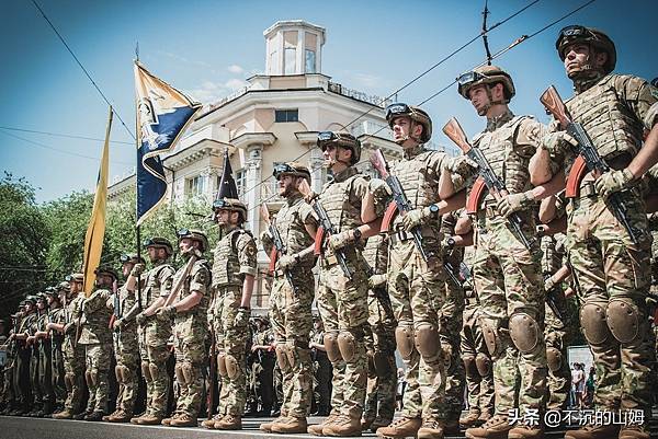烏克蘭右翼作戰部隊亞速營VS俄羅斯華格納集團（Wagner 