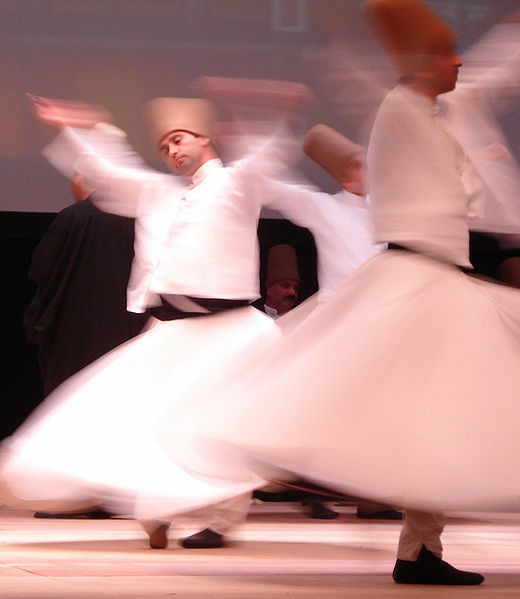 520px-Whriling_dervishes,_Rumi_Fest_2007