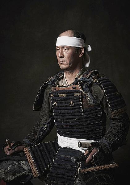 日本武士-武士的後裔繼續保護他們的文化，同時過上他們現在的生