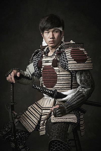 日本武士-武士的後裔繼續保護他們的文化，同時過上他們現在的生