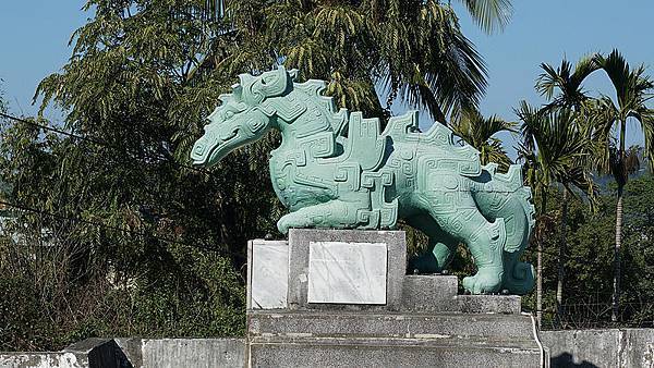 800px-東勢大橋鎮橋獸