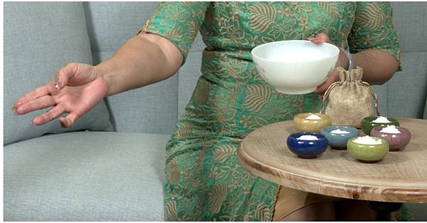 化煞方法-鹽巴加「陰陽水」,只要準備一個有噴頭的瓶子,將鹽巴 化煞方法-鹽巴加「陰陽水」,只要準備一個有噴頭的瓶子,將鹽巴