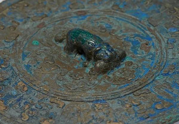 銅鏡-陽燧鏡/火鐮/陽燧取火。《周禮·秋官·司烜》中雲: