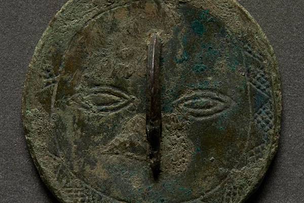 銅鏡-陽燧鏡/火鐮/陽燧取火。《周禮·秋官·司烜》中雲: