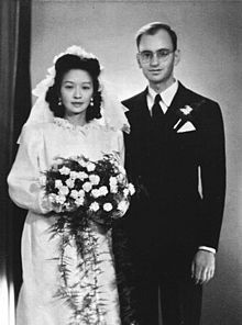 220px-Chang_Chung-Ho_met_Hans_Fränkel_in_November_1948